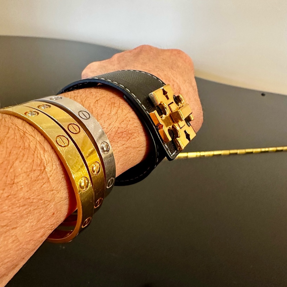 Tory Burch Authentic Luxe NWT Timeless Black Kira Turn-Lock Leather Bracelet - Picture 7 of 17